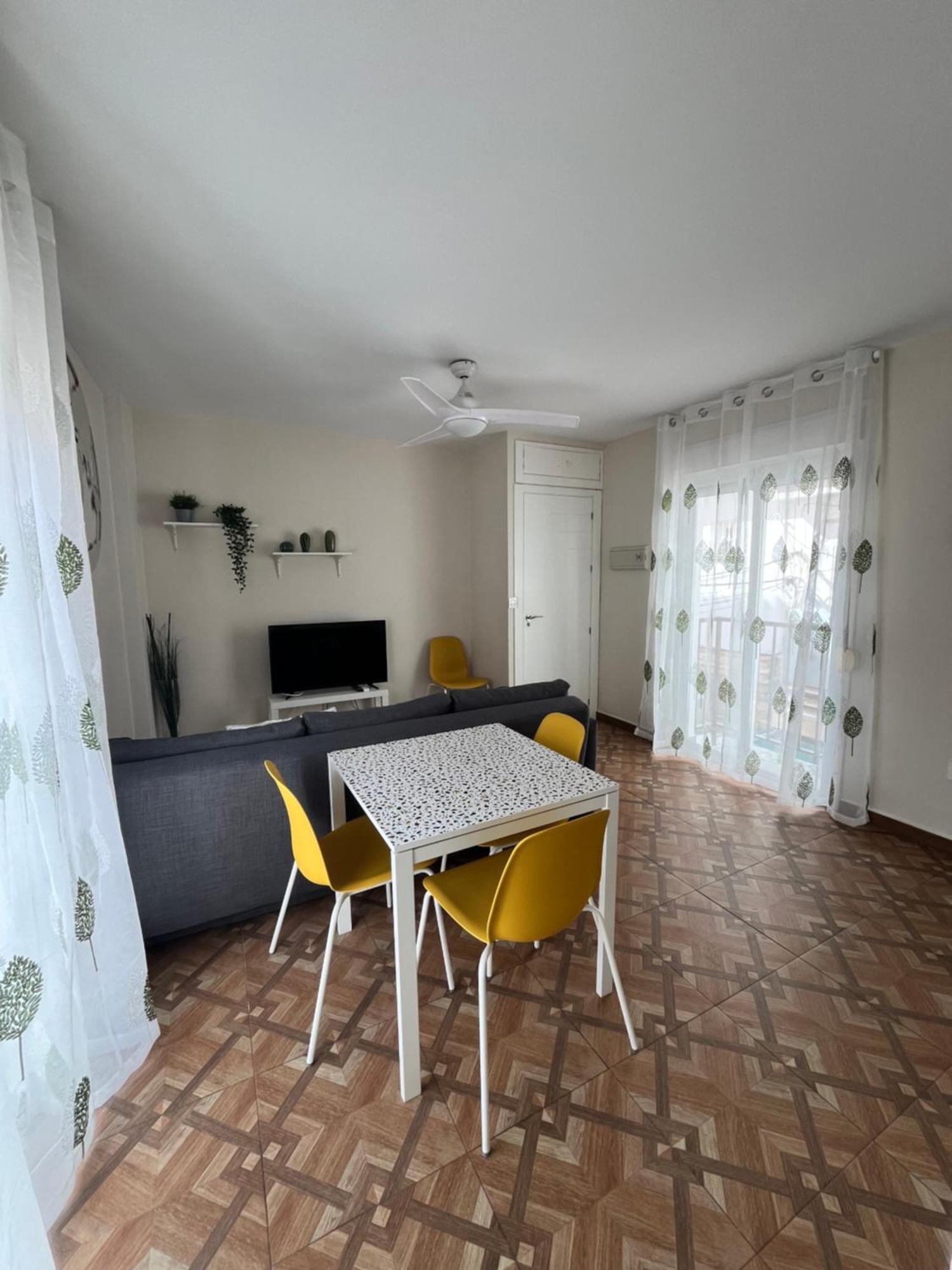 Apartamentos MareaBeach Torremolinos Bagian luar foto
